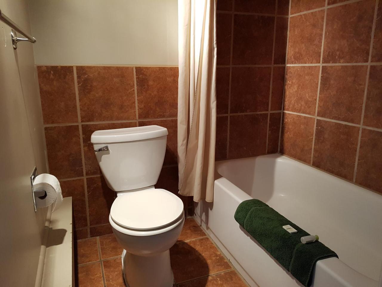 Caravan Motel Fort St. John Экстерьер фото